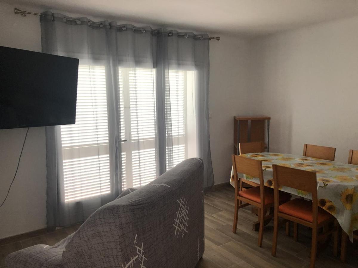 Planta Baixa Amb Jardi I Vistes Al Mar Apartment Llanca Bagian luar foto
